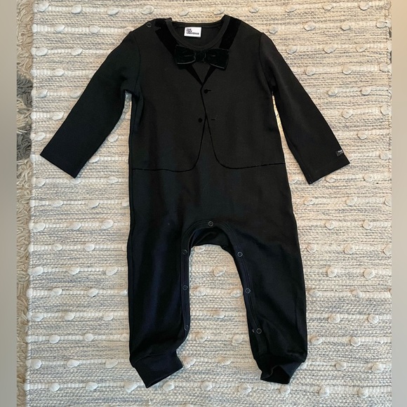 12 month black one piece faux velvet suit - Picture 1 of 7